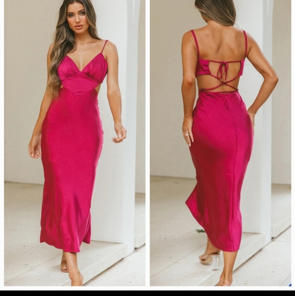Selfie Leslie Dresses & Skirts - City Lights Cut-Out Waist Strappy Back Midi Dress Fuschia XS